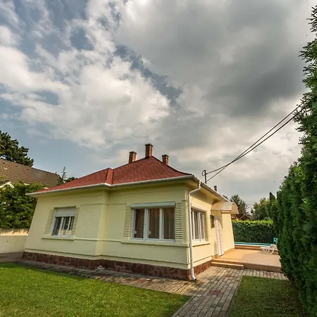 Σπίτι διακοπών Privathaus Mit Pool Und Garten In By Interhome *