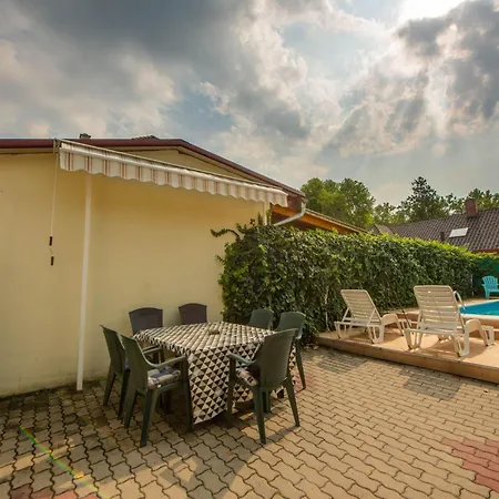 Σπίτι διακοπών Privathaus Mit Pool Und Garten In By Interhome *