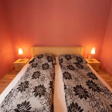 Privathaus Mit Pool Und Garten In By Interhome *