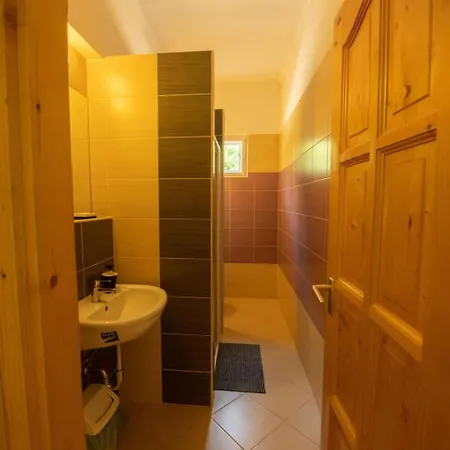 Privathaus Mit Pool Und Garten In By Interhome