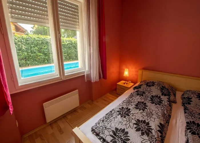 Σπίτι διακοπών Privathaus Mit Pool Und Garten In By Interhome *